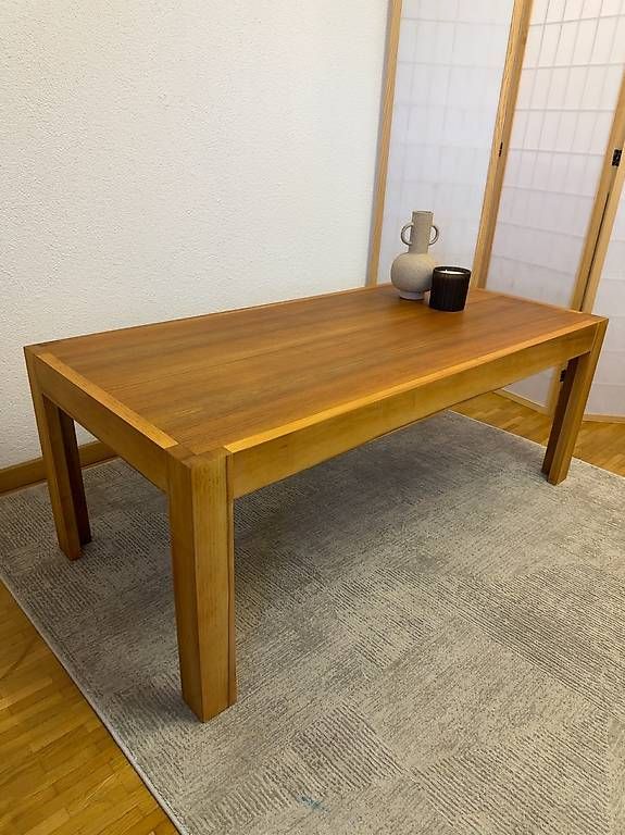 Tavoli: Massiver Couchtisch – Usato da Effretikon venduto da bek_6sgb 4