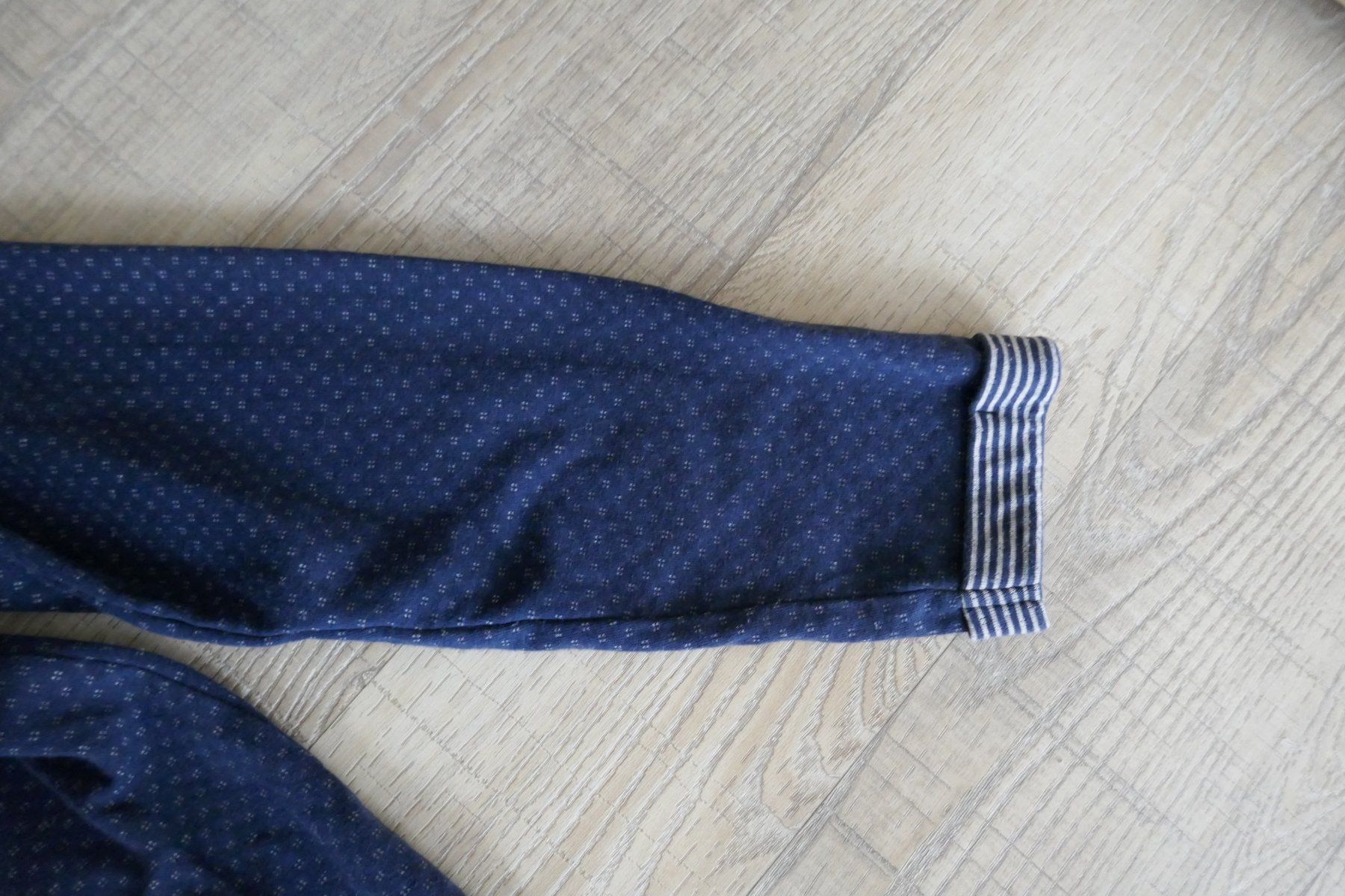 Giacche: leichte Sweatjacke, Gr. M, dunkelblau gemustert – Usato da Port venduto da uzuku 4