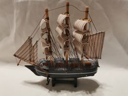 Schiffsmodell klein 19 x19 cm