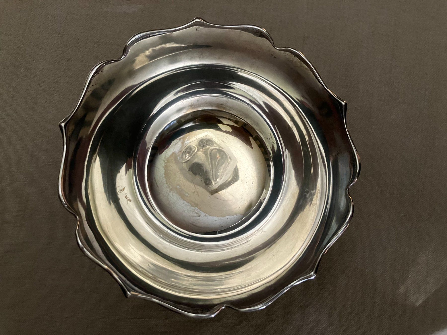 Schalen: Versilberte Messing-Schale in Lotus-Form – Gebraucht aus Zürich von Byron 4
