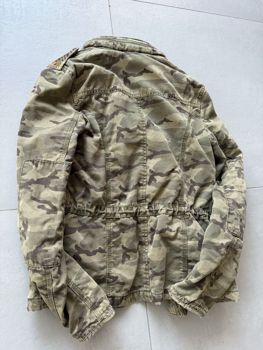 Tommy Hilfiger Jacken: Stylische Jacke Tommy Gr XS – Defekt aus Flawil von rudegirl17 4