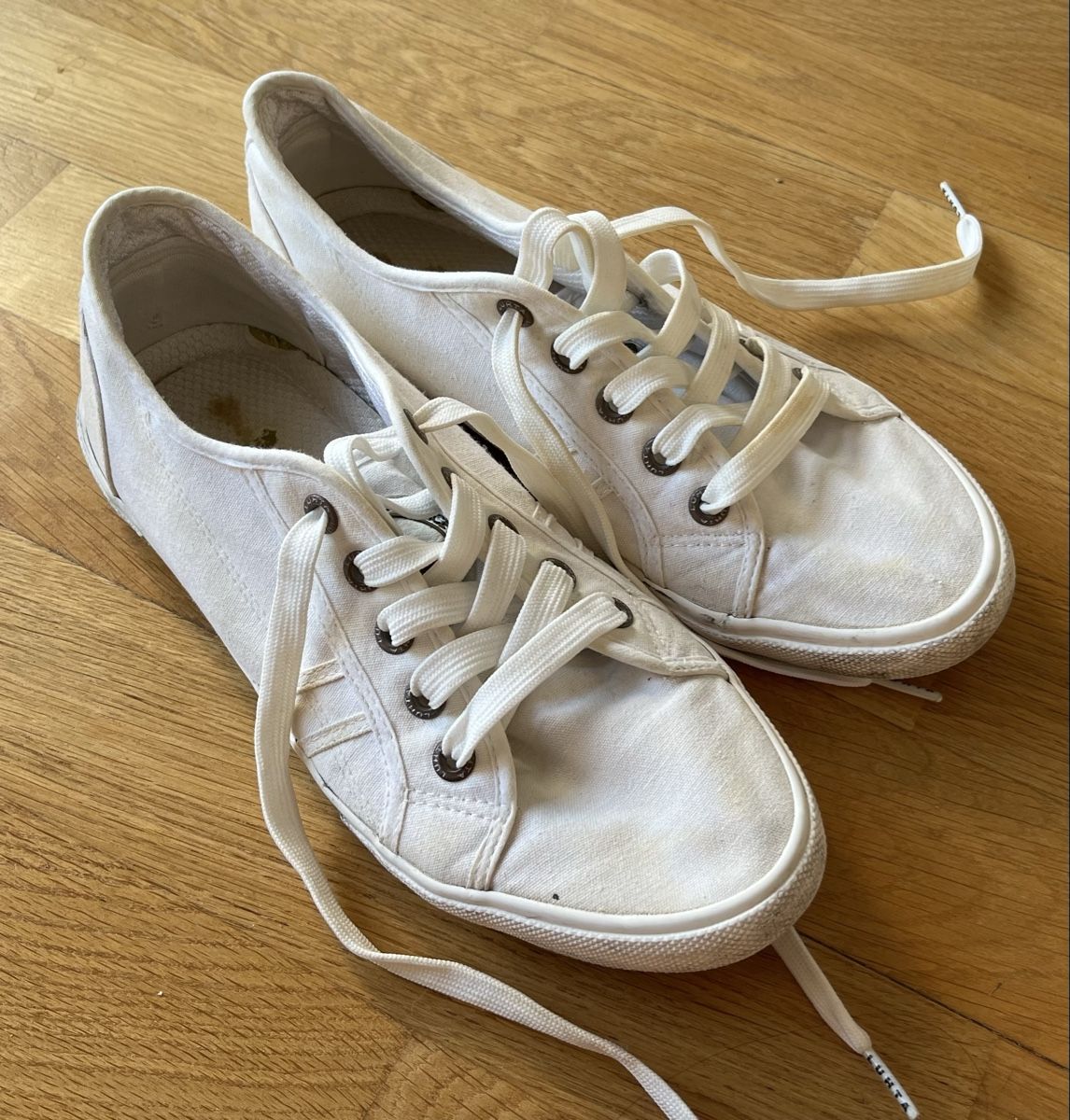 Luhta Scarpe da uomo: Sneakers weiss 41 – Usato da Zürich venduto da vhaav1510