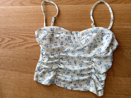 Sommer Top mit Blumenmuster, neuwertig, Grösse XS / S