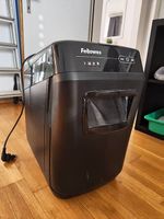 Fellowes AutoMax 130C Aktenvernichter  P-4  130 Blatt