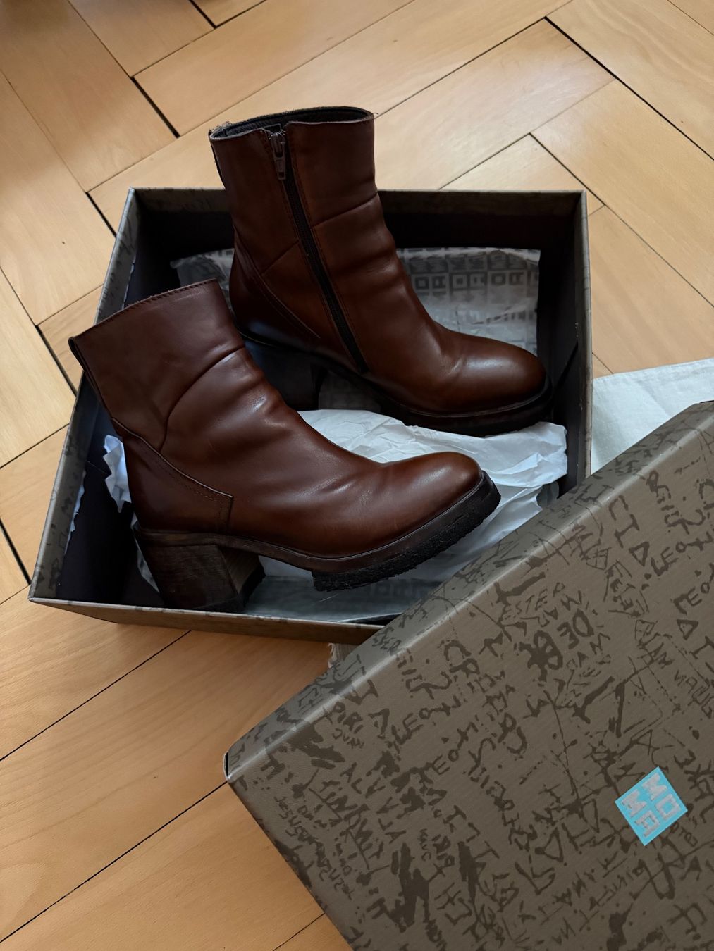 Moma Damenschuhe: Moma Stiefeletten Cognac 37 – Neu (gemäss Beschreibung) aus Bern von Kitttykat 1
