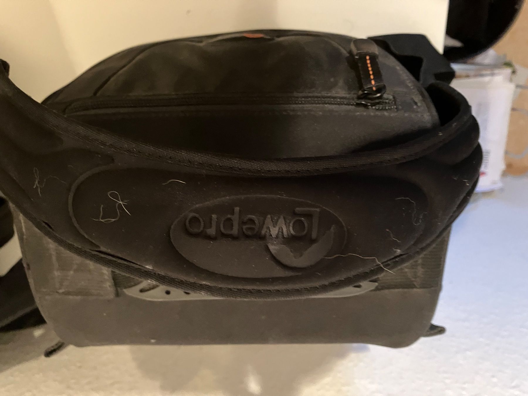 Lowepro Borse: Fototasche Lowepro Nova 2 AW – Usato da Walliswil-Nbipp venduto da Waggis52 3