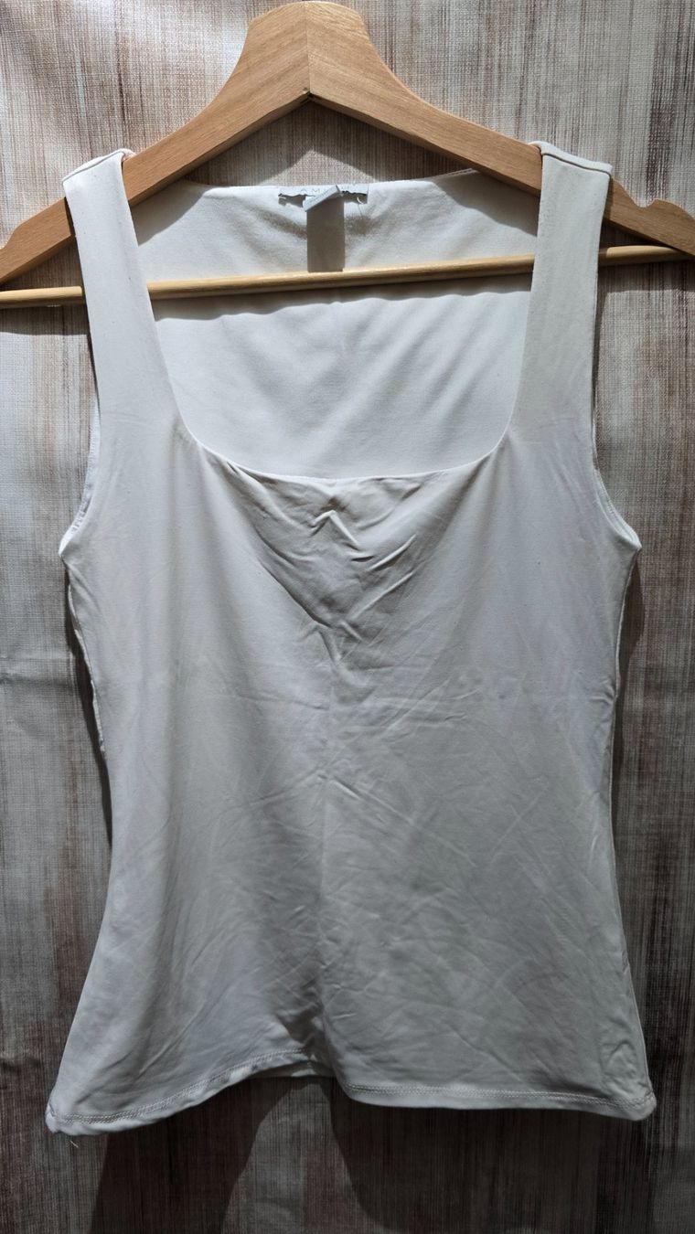 Top: 🎉 Amisu Tanktop / Basic Top - M - Square-Neck – Usato da Thalwil venduto da VitaMini