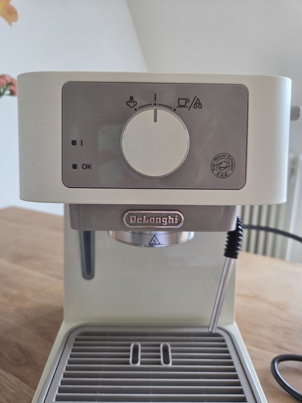 De'Longhi Machines à café & Machines à expresso: DeLonghi – Neuf (Voir description) à Zürich par PatriciaAnna 2