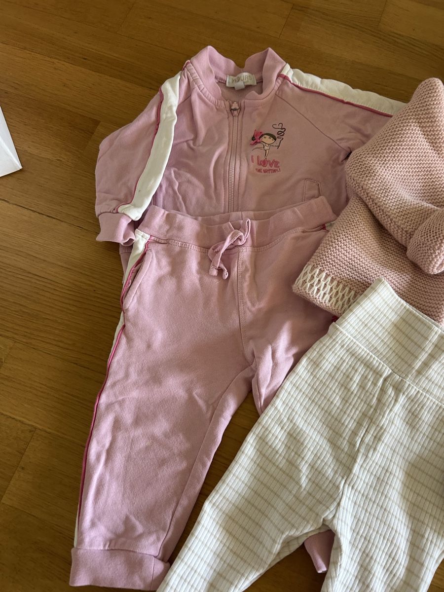 Lotti & Set di vestiti: Baby Kleiderpaket 6-9 Monate  – Usato da Zürich venduto da cla_g627 4