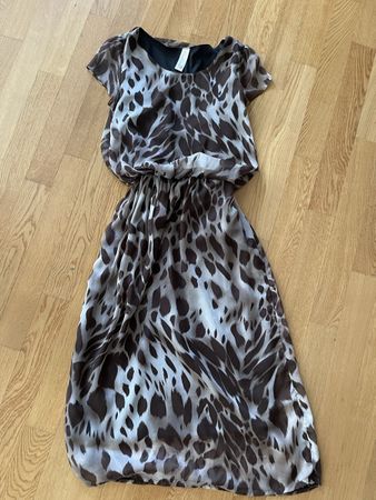 Kleid Leomuster Casanovee  luftig leicht für den Sommer