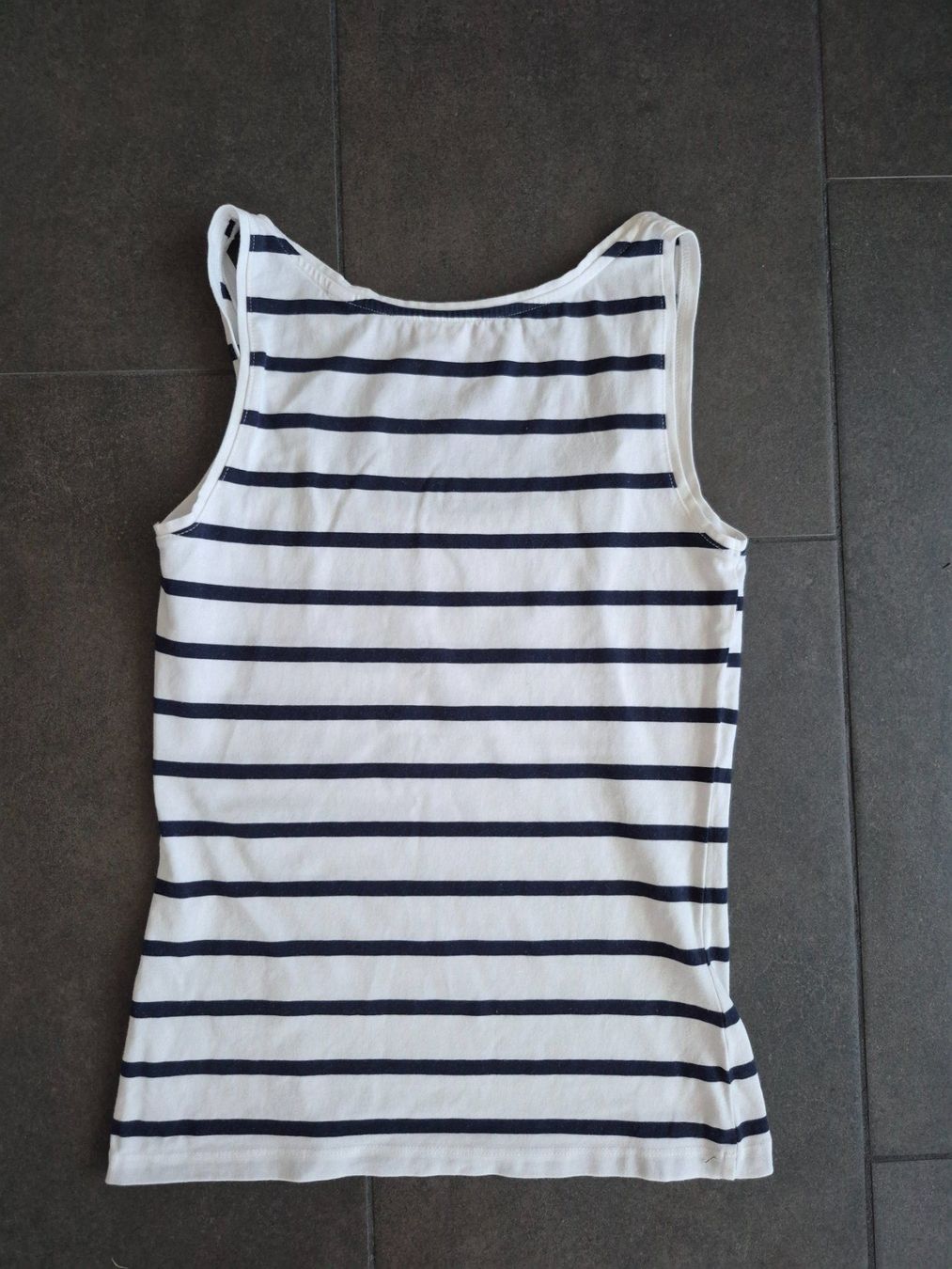 Esprit Top: ESPRIT Top Gr. S ** schwarz/weiss – Usato da Frick venduto da Baghira84 2