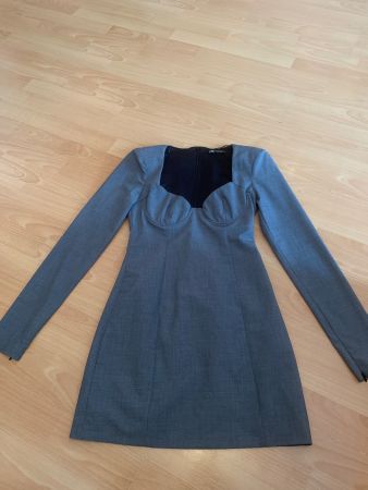 Jolie robe grise Zara neuve taille xs