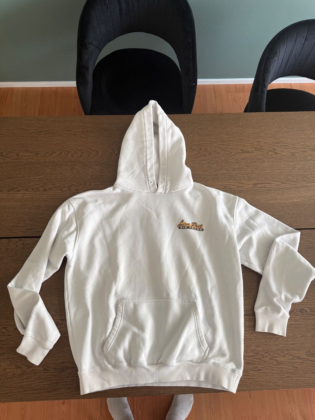 Live Fast Die Young Maglioni & Felpe: LFDY Hoodie – Usato da Winterthur venduto da lolmarco