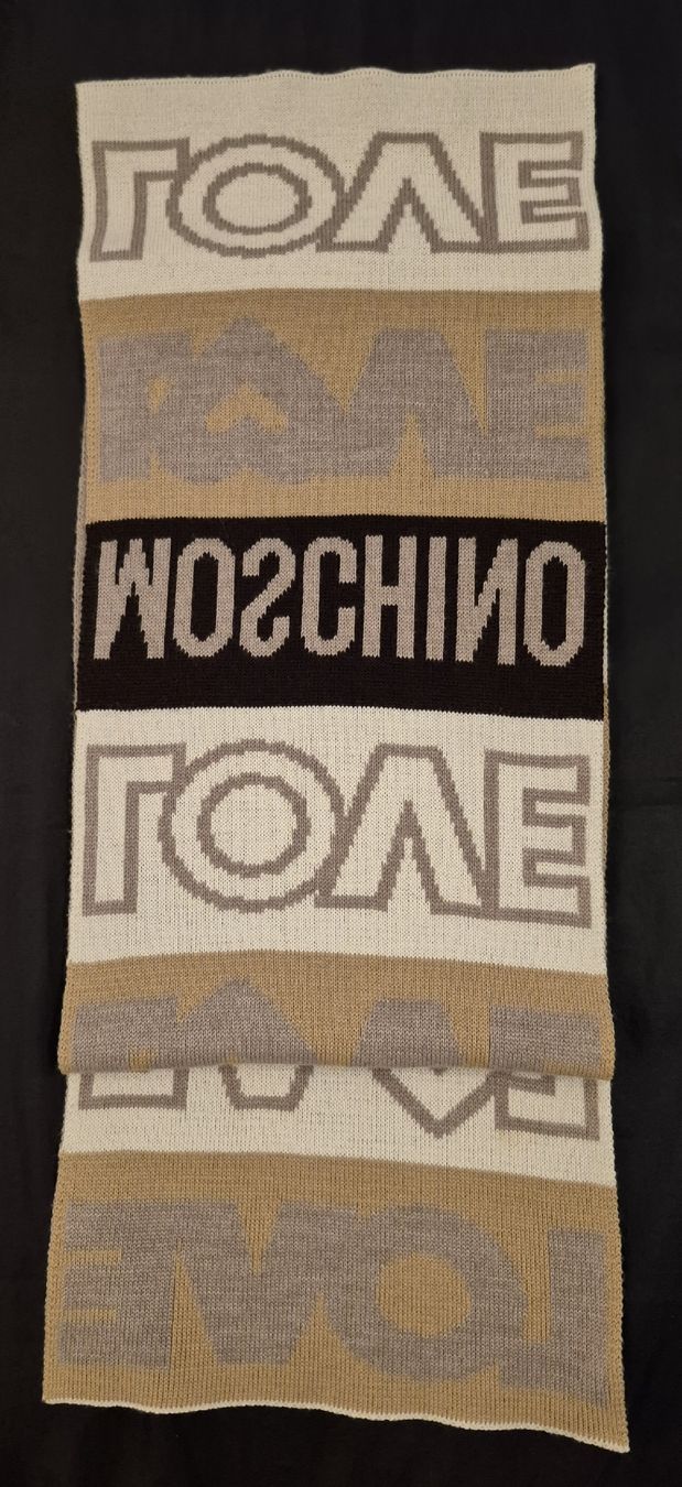 Moschino Foulards, Tücher & Schals: Damenschal MOSCHINO – Gebraucht aus Schaffhausen von Captancemo