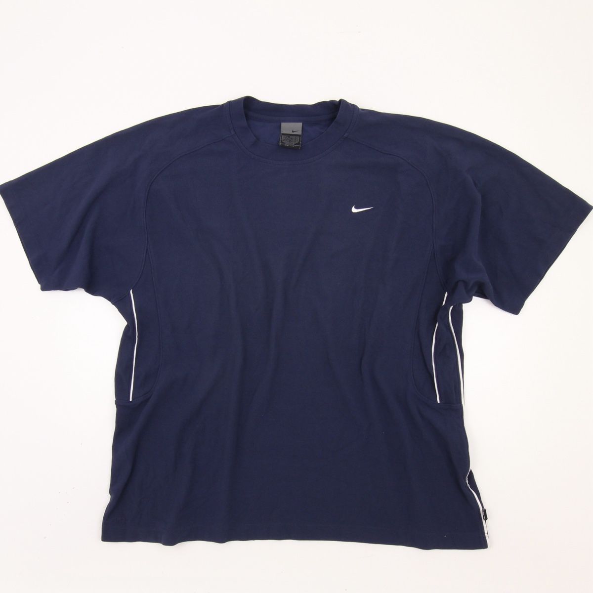 Nike T-shirt: Nike Dri-FIT Shirt – Usato da Bern venduto da Padeeeh