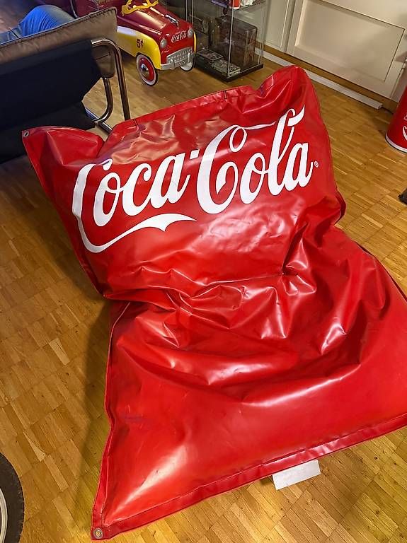 Plaquettes & Badges: Coca-Cola Outbag – D'occasion à Bellach par die_8vsb 1