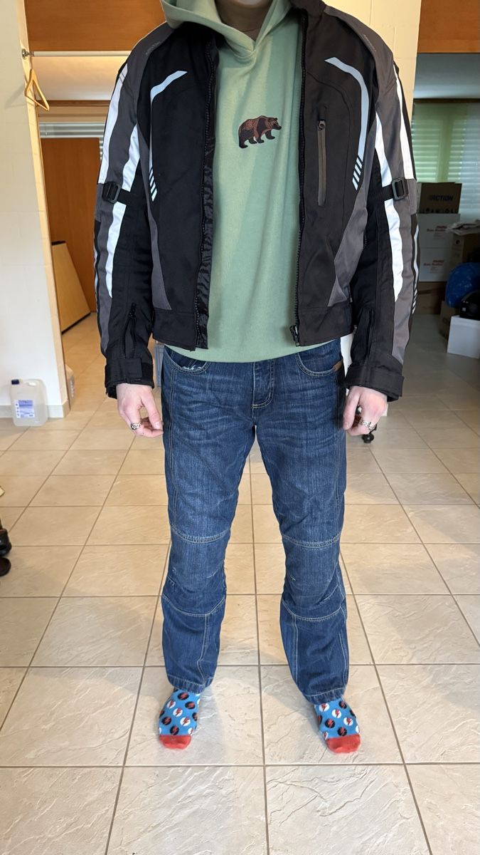 FLM Completi: Motorrad-Jacke und Motorradjeans – Usato da Zürich venduto da LinoVentura 4