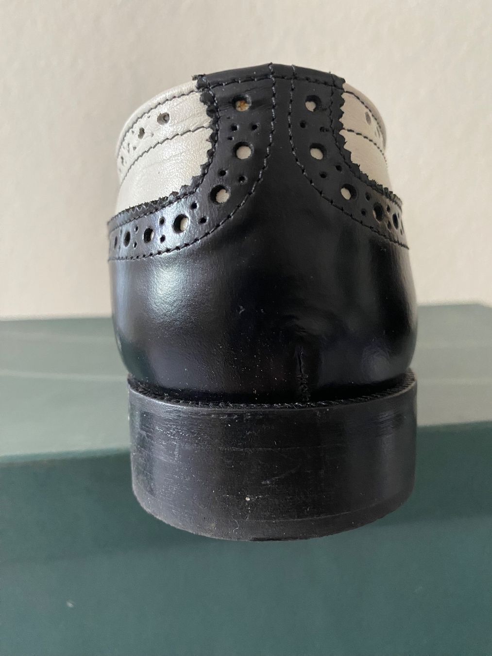 Scarpe da uomo: Hochwertige Full-Brogues Schuhe schwarz-weiss Leder Gr. 40 – Usato da Zofingen venduto da AlRo011 4