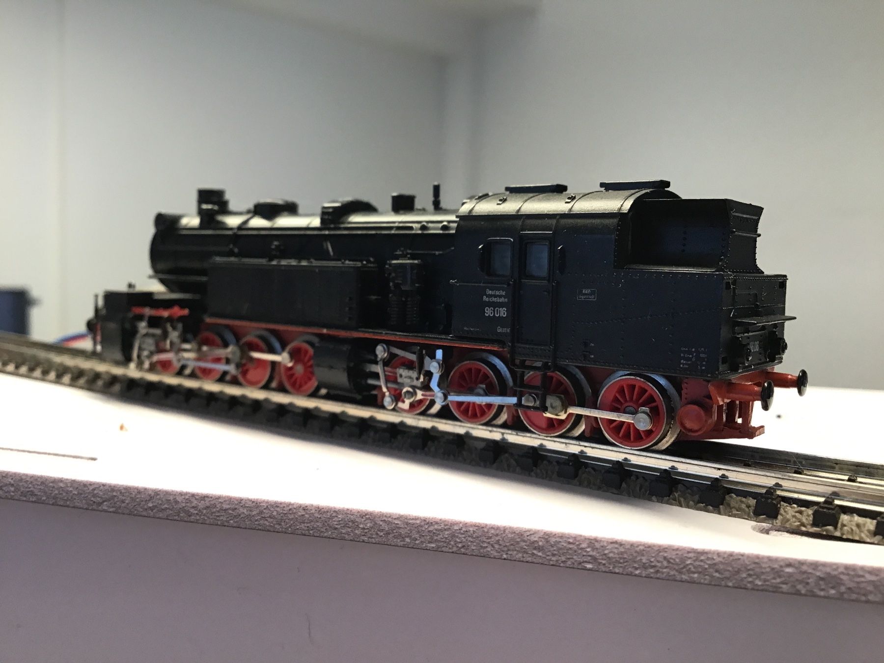Arnold Modellini di ferrovie: Arnold n Dampflok BR 80 016, – Usato da Männedorf venduto da Spezial-Modelle 3