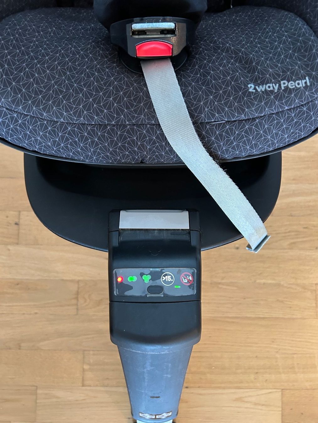 Maxi-Cosi Seggiolini per auto: Maxi Cosi 2way Pearl mit ISOFIX Station – Usato da Zürich venduto da philan123 5