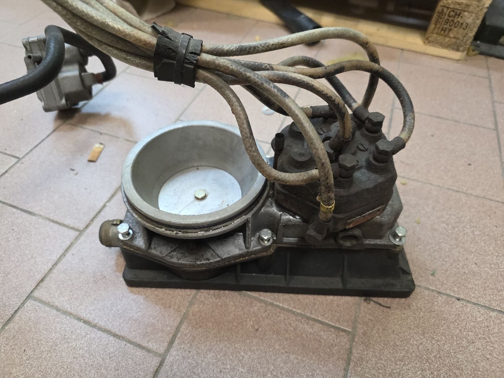 Renault Tutti pezzi di ricambio auto: Renault 5 Turbo 1 – Usato da Alpnach Dorf venduto da Claudio1488