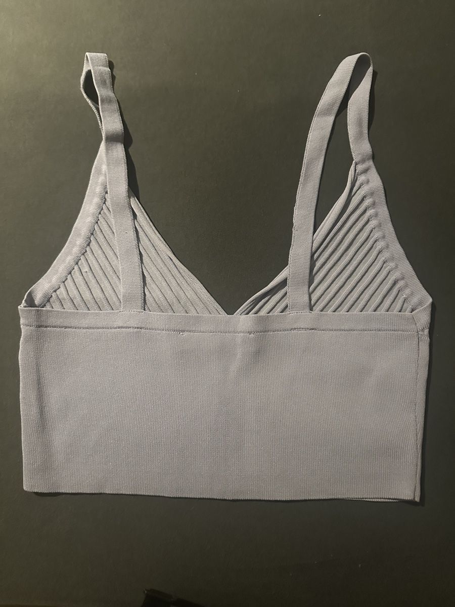 Zara Top: Zara Lilac Ribbed Top V-Ausschnitt – Nuovo (secondo la descrizione) da Kölliken venduto da mar_8jjj 1