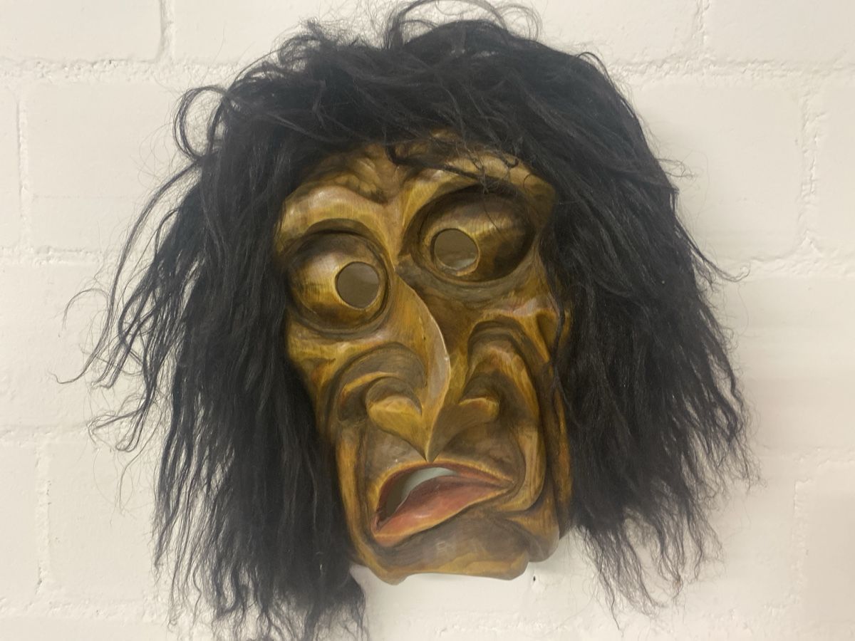 Maschere: Schöne Holzmaske von Rudolf Bodmer – Usato da sursee venduto da trilli-tralli 2