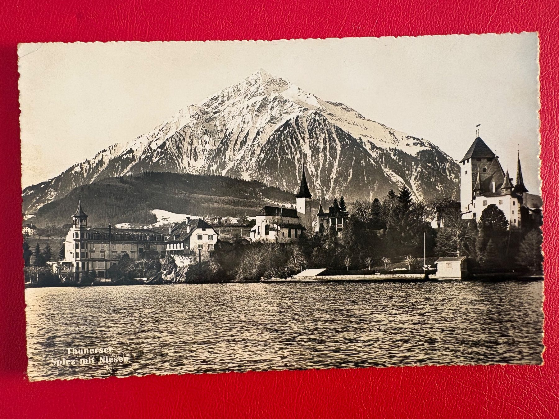 Cartoline postali: Thunersee / Spiez mit Niesen – Usato da St-Légier-Chiésaz venduto da Theo006