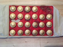 bouton d'uniforme militaire / Gold Militär knopf 1898 troupe