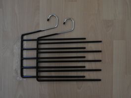 Lot de 2 cintres à pantalons, NEUF!