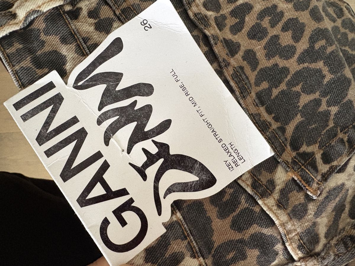 Ganni Jeans: Ganni Izey Jeans Leopard Straight – Nuovo e nell'imballaggio originale da Nyon venduto da Avido_Dollars 2