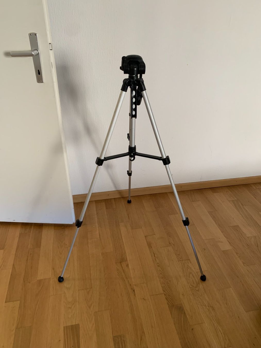 Treppiedi & Teste: Trépied photo et caméra – Usato da Vallorbe venduto da amj_7jv5 1