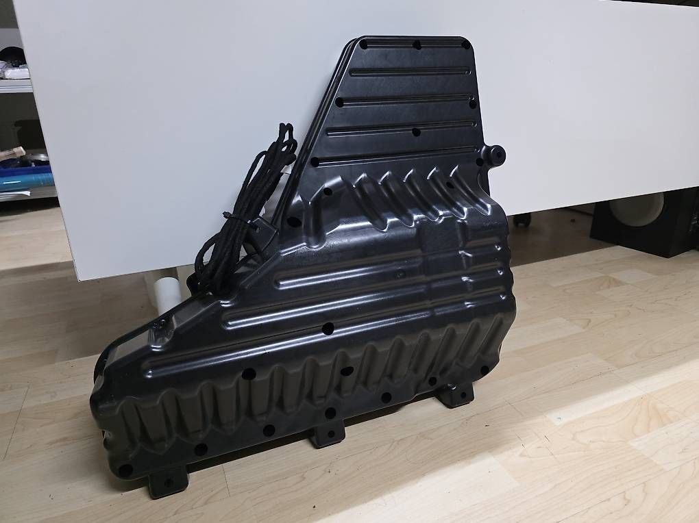 Alle Autoersatzteile: Mercedes v Classe subwoofer  – Gebraucht aus Wängi von Plt.design 3
