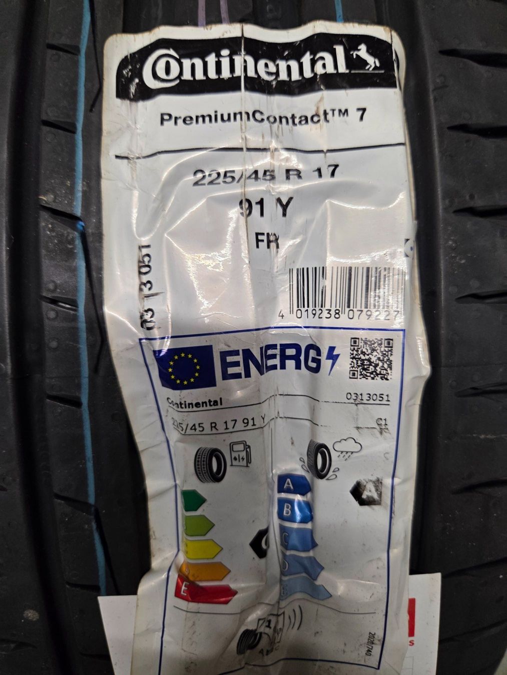 Continental Pneus & Roues: 2 Sommerpneu Continental 225 45 17 – Neuf (Voir description) à Cham par AMAG_RETAIL_ZUG