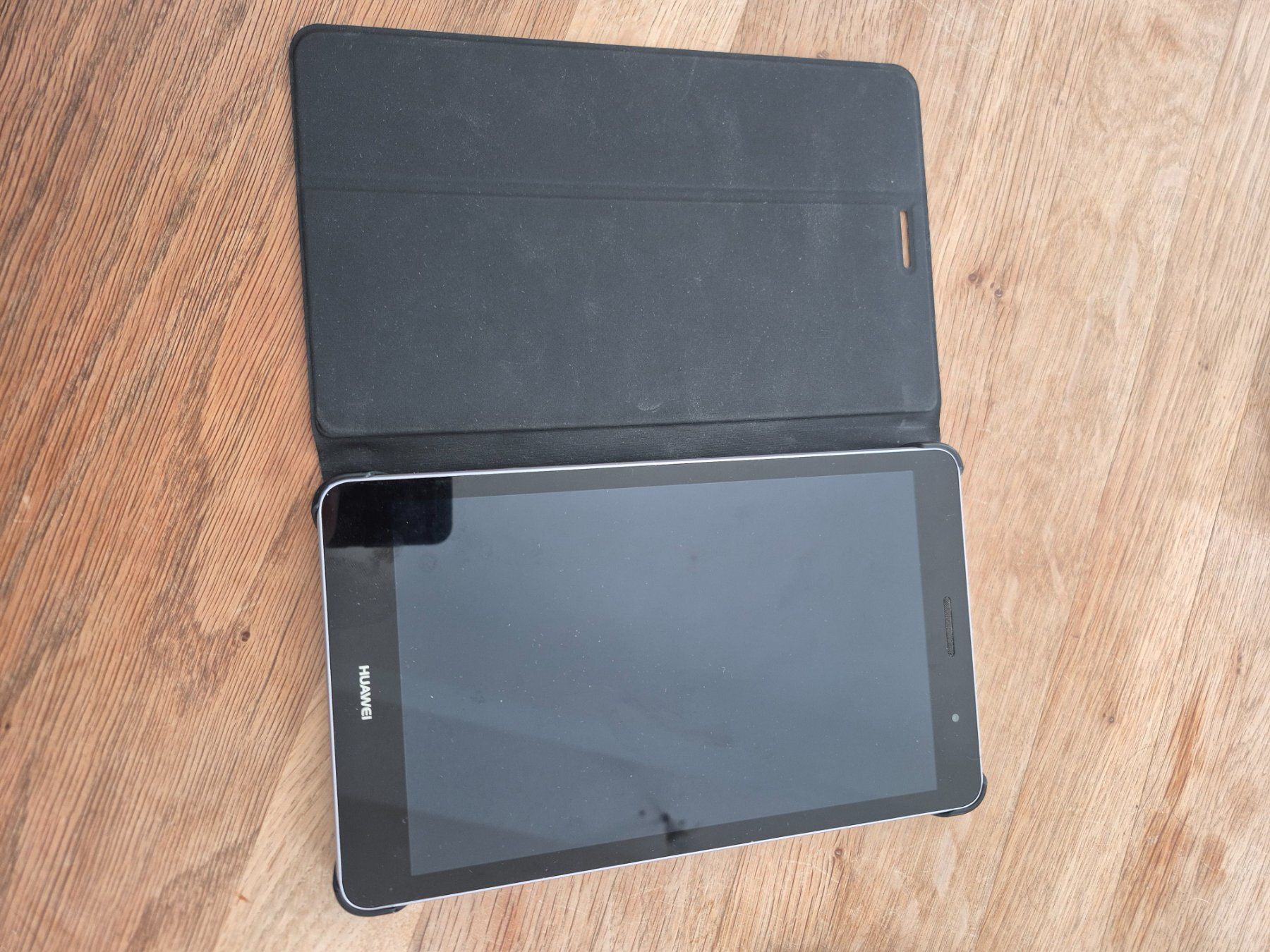 Huawei Tablet PC: HUAWEI Tablet Mediapad 2019 – Usato da Villarsel-le-Gibloux venduto da Peterpatricia
