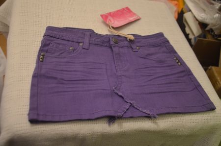 TAILLE 128 - JUPE NEU