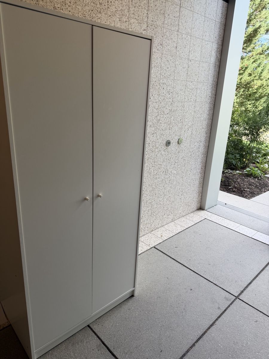 Ikea Armadi: Wardrobe – Usato da Zürich venduto da eli_56z9 1