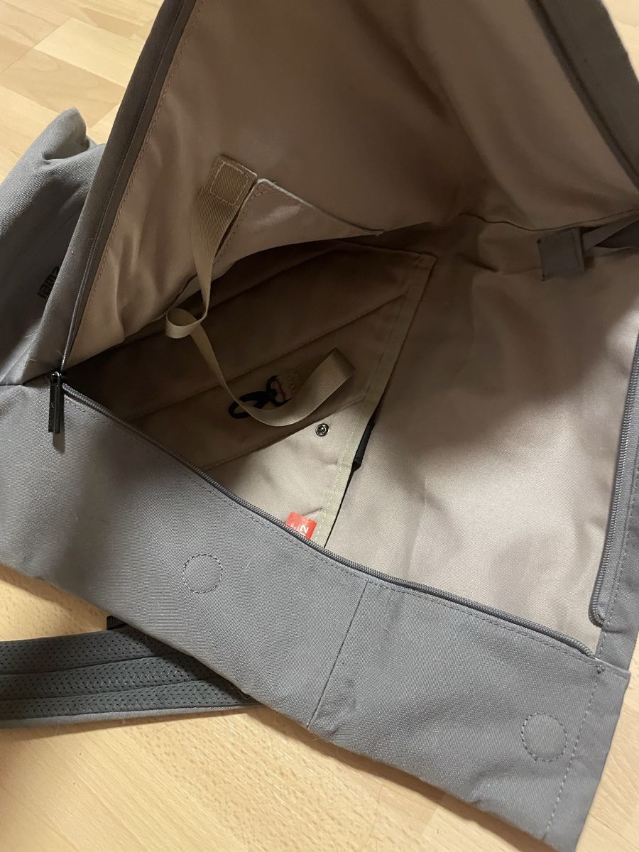 Zwei Rucksäcke: Zwei Rucksack in hellgrau – Gebraucht aus St. Gallen von ninaantonia 1
