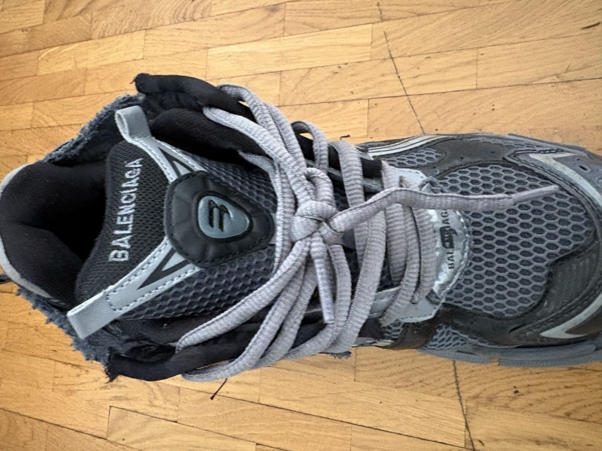 Scarpe da uomo: Balenciaga runner – Nuovo (secondo la descrizione) da St-imier venduto da tew_9qhy 2