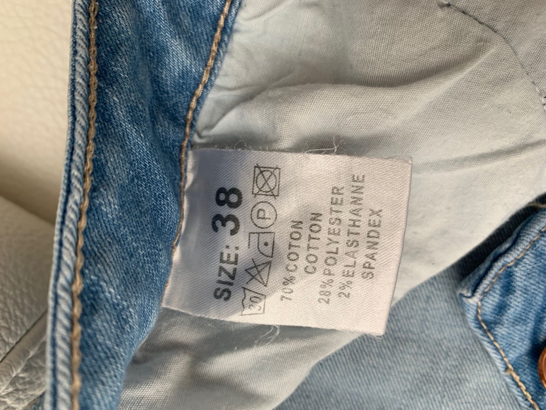 Jeans: Damen jeans – Usato da Nürensdorf venduto da and_5tlm 3