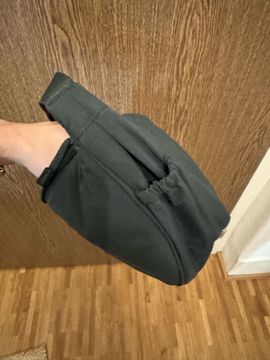 Uniqlo Borse: Uniqlo bum bag – Nuovo (secondo la descrizione) da Zürich venduto da ann_mr2x 1