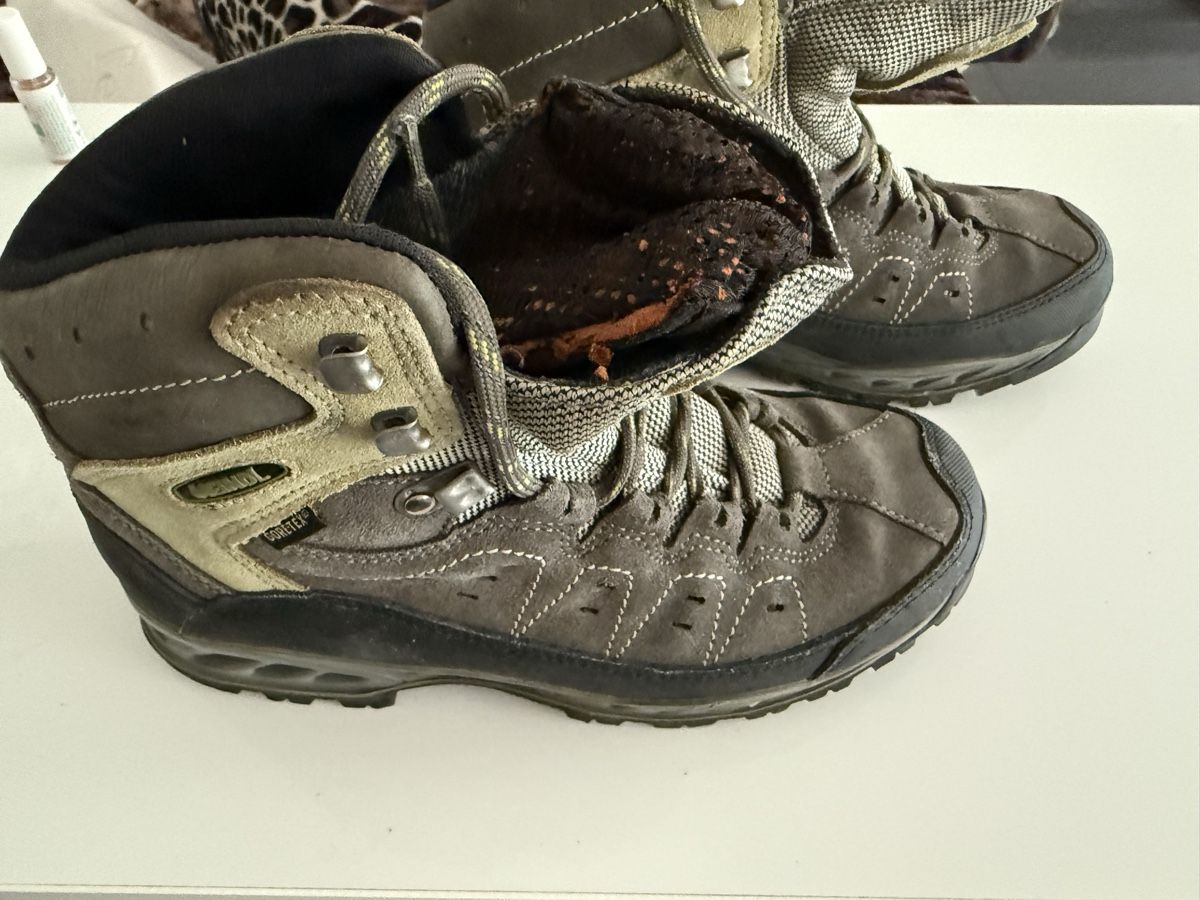 Scarpe da donna: Wanderschuhe, Meindl Goretex,  Grösse 39/40, Winterfest! – Usato da Oftringen venduto da mercedes019