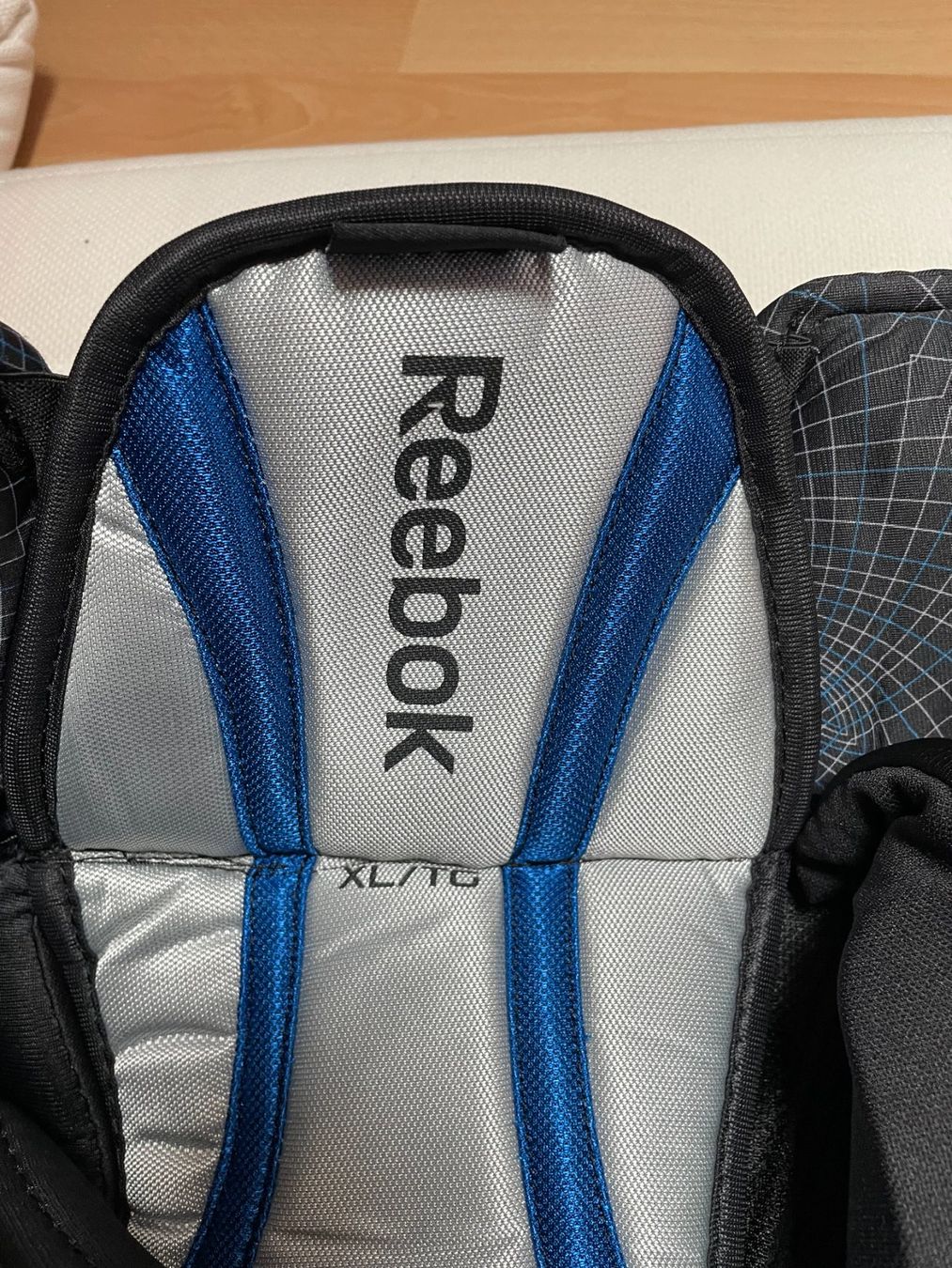 Reebok Protezioni & Imbottiture: Reebok 7K Eishockeyhose GR SR XL – Nuovo (secondo la descrizione) da Kreuzlingen venduto da deGriGri 2