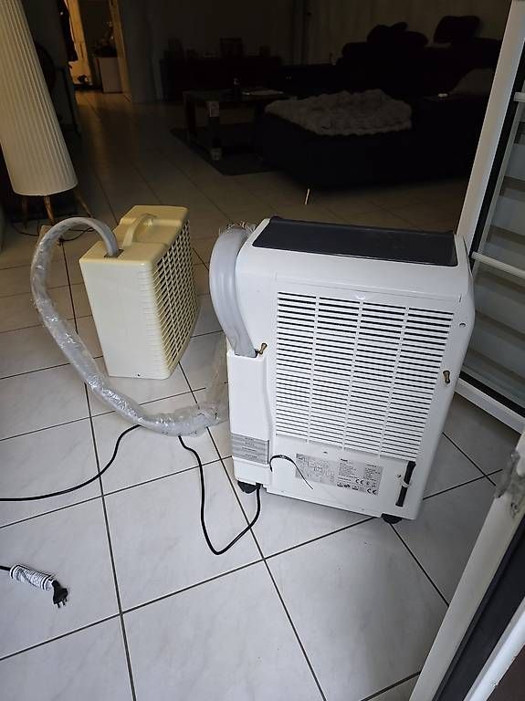 Climatiseurs:  Klimaanlage transportabel  Novomatic 990 split  – D'occasion à Niederglatt ZH par smaihold 4