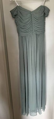 Abendkleid salbeigrün