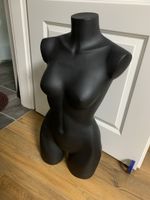 Schwarzer Mannequin Torso Damen Grösse M