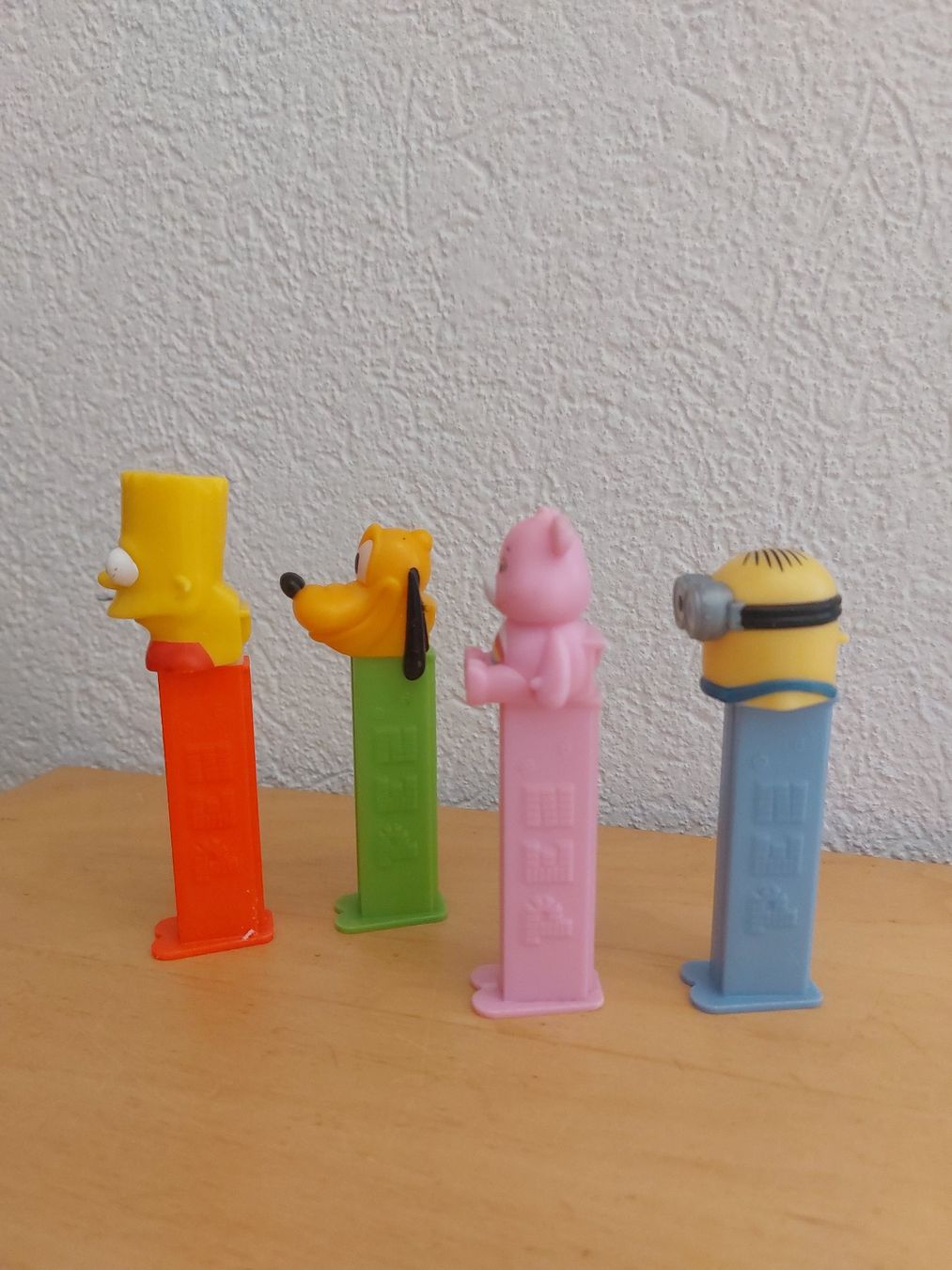 Contenitori & Simili: PEZ Spender – Usato da Gipf - Oberfrick venduto da Esnoopy 1