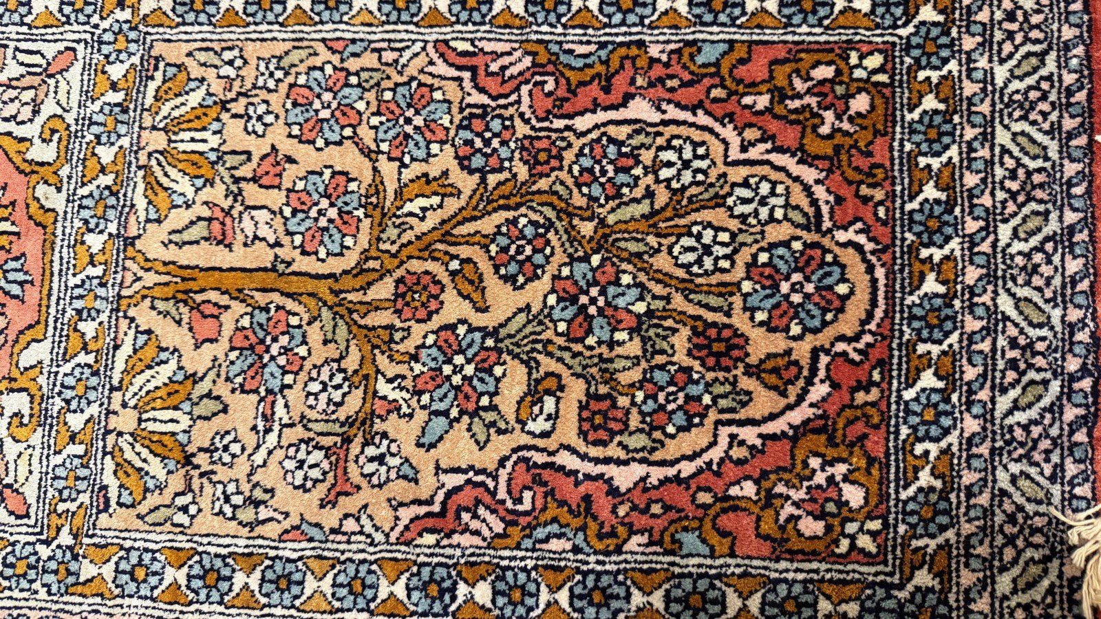 Tappeti: Seidenteppich aus Indien – Nuovo (secondo la descrizione) da Grenchen venduto da Jerzyk 1