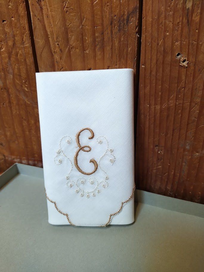 Altro in  Abbigliamento & Accessori: 3er Set Taschentücher mit Monogramm "E", Vintage Look – Nuovo (secondo la descrizione) da Walkringen venduto da petro06 7