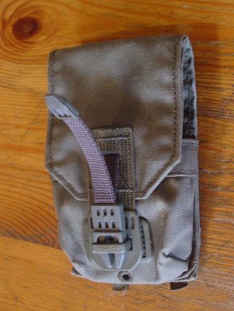 Tasche für Taschenlampe 15 MBAS Truppenversuch CH Armee